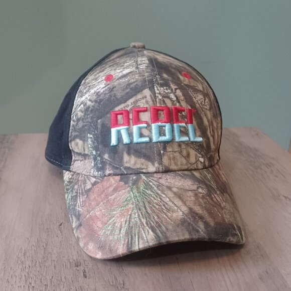 Rebel Lures and Mossy Oak Camo Hat - Picture 3 of 7
